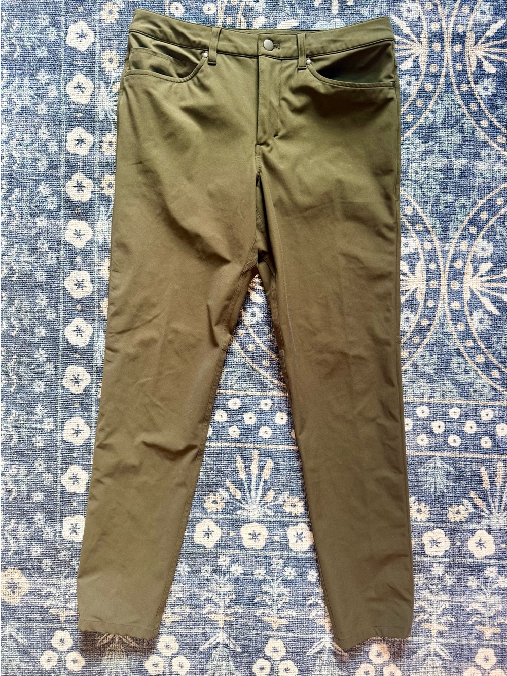 Lululemon Men's Olive Green Stretch Pants